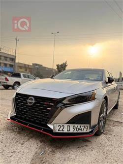 نيسان ألتيما